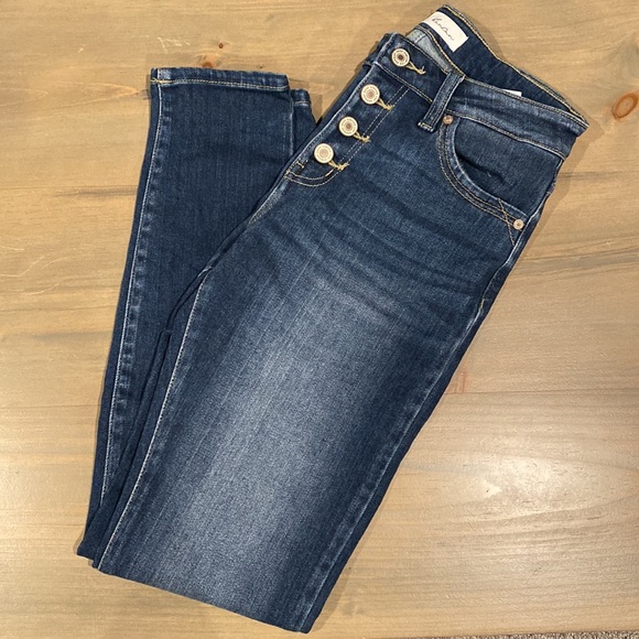 KanCan Keanna Mid Rise Super Skinny Jeans Size: 5 / 26 - Picture 2 of 16